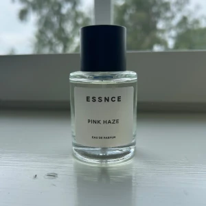 Parfym - Essnce parfym PINK HAZE, endast testad 