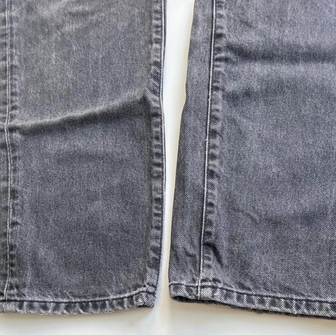 Grå jeans straight fit från 157 Seattle - 3