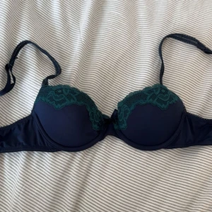 Intimissimi bh  - En super fin bh ifrån intimissimi. Fåtal gånger använd 