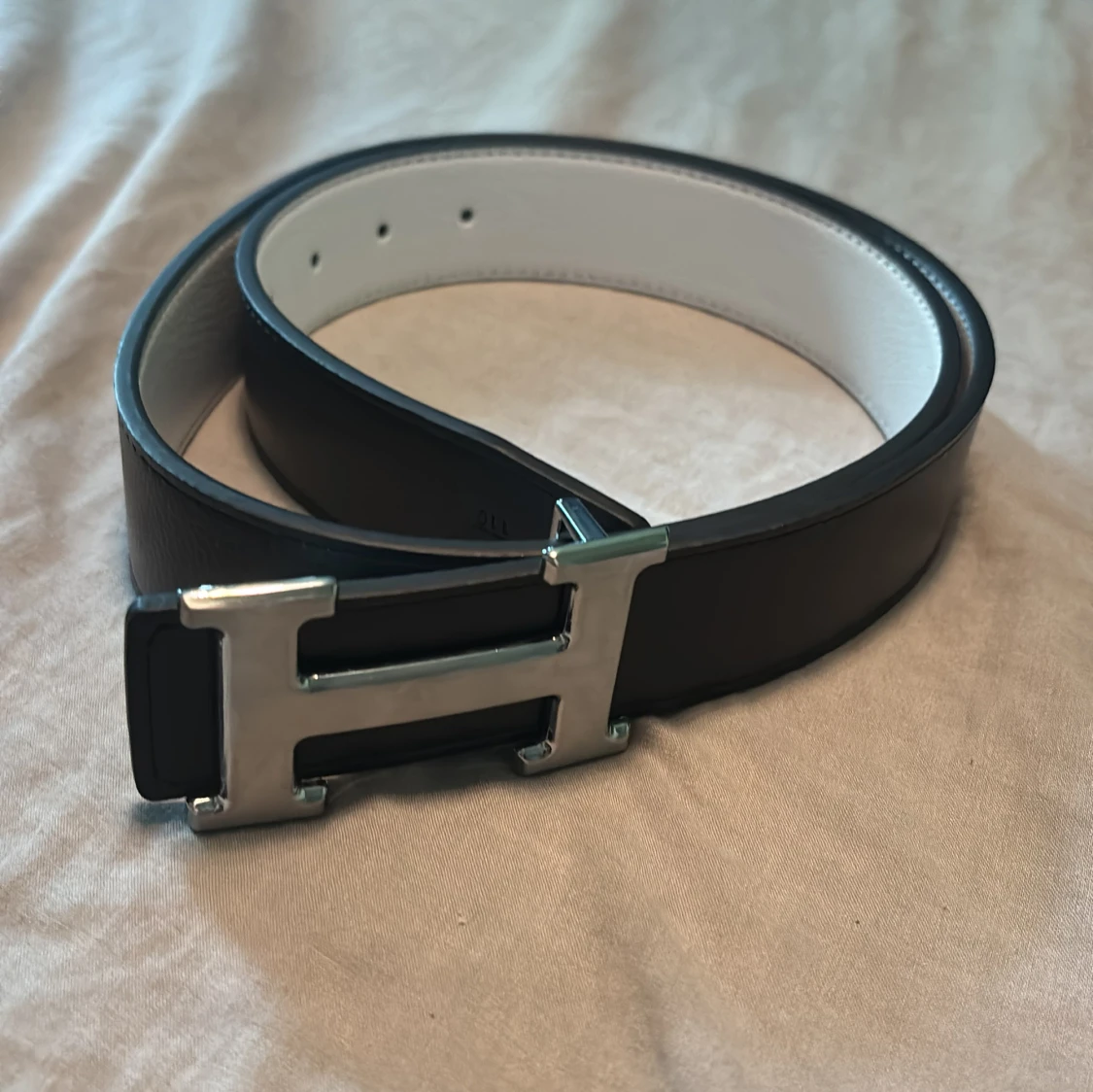 H vändbart skärp med H-spänne - 2