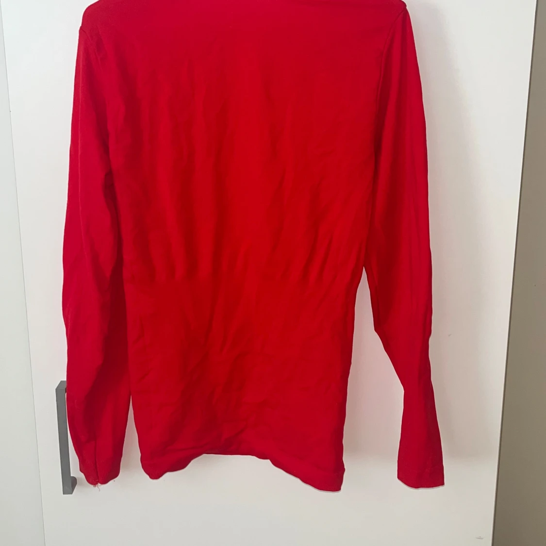 Röd långärmad tröja - 1