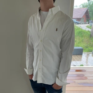 Polo Ralph lauren skjorta  - Säljer nu denna polo Ralph lauren skjorta, skriv för fler bilder/frågor🙌🏼