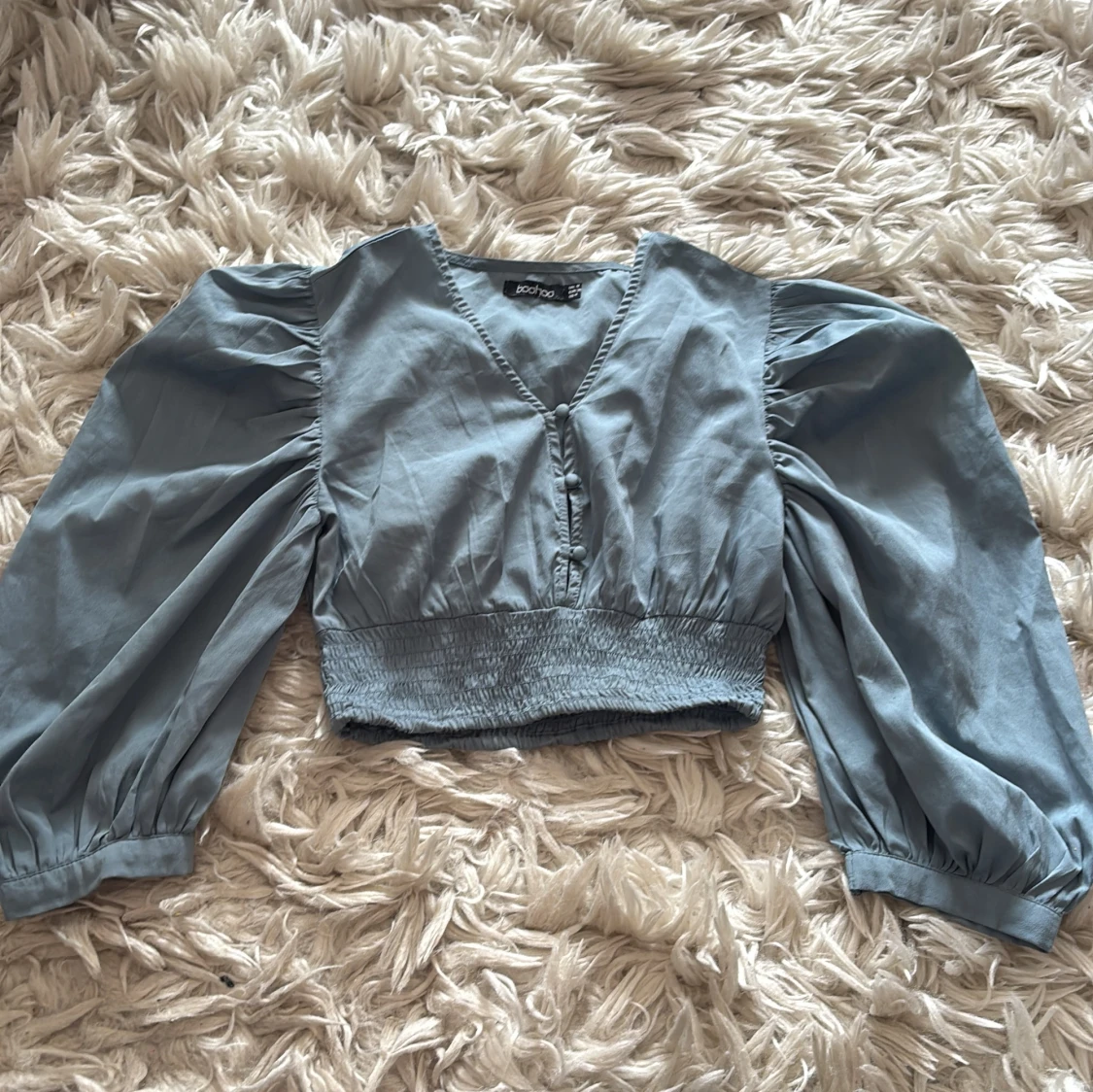 Blå croppad blus med puffärmar Boohoo - 1