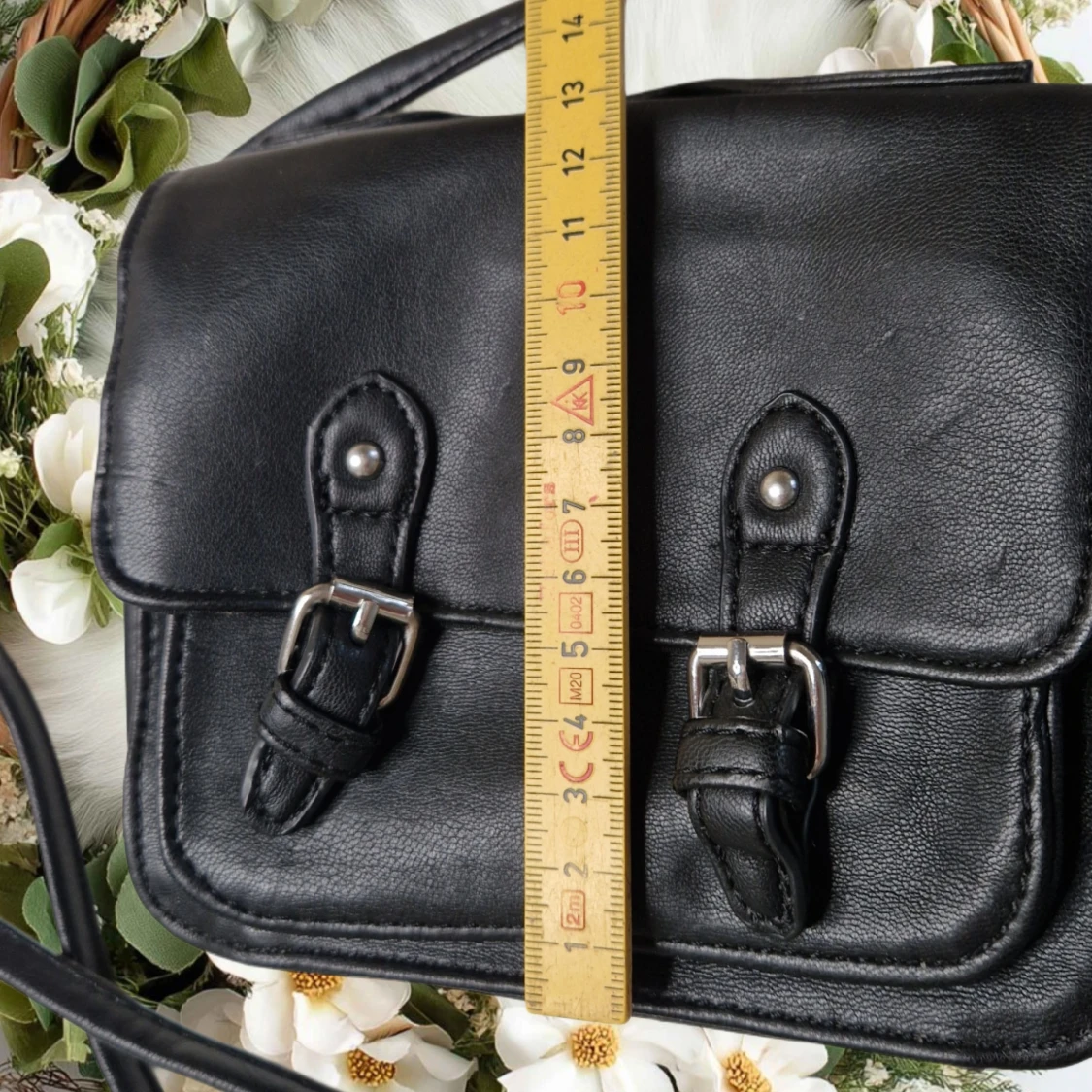 Svart axelväska - 4