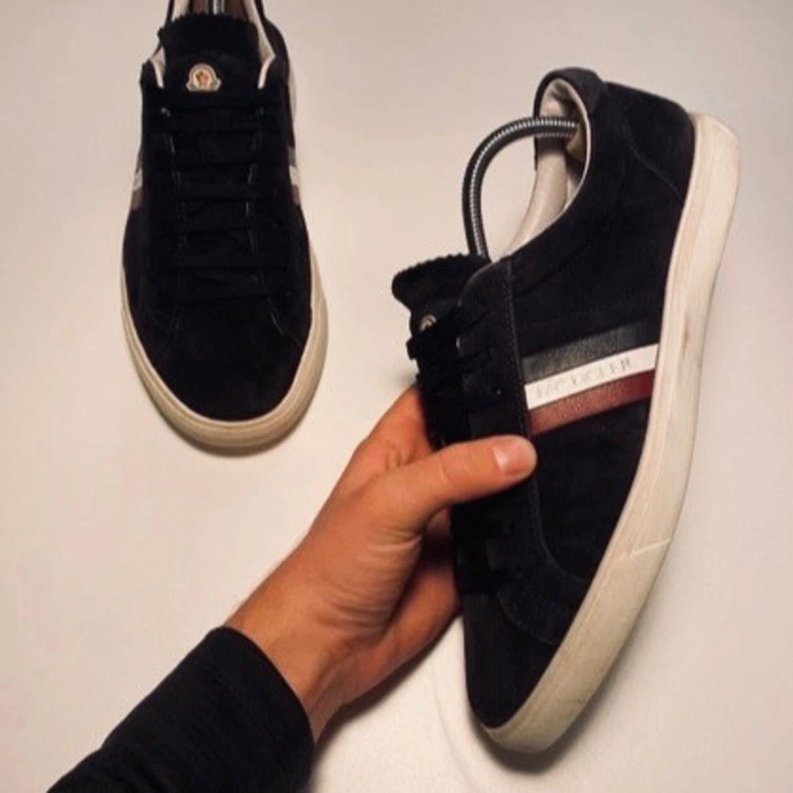 Blåa sneakers från Moncler - 1