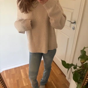 beige/rosa stickad - fin tröja från hm! (nopprig därav pris) skriv för fler bilder💓
