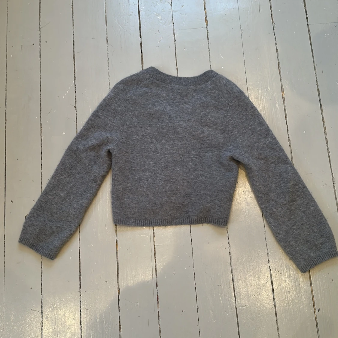 Grå jätte snygg stickad kofta från & other stories ❤️❤️❤️ - 1