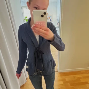 Odd Molly kofta - Mörkblå odd Molly kofta i storlek xs. Fint skick. Inga defekter vad jag kan se, skriv om ni vill ha fler bilder ❤️pris kan diskuteras