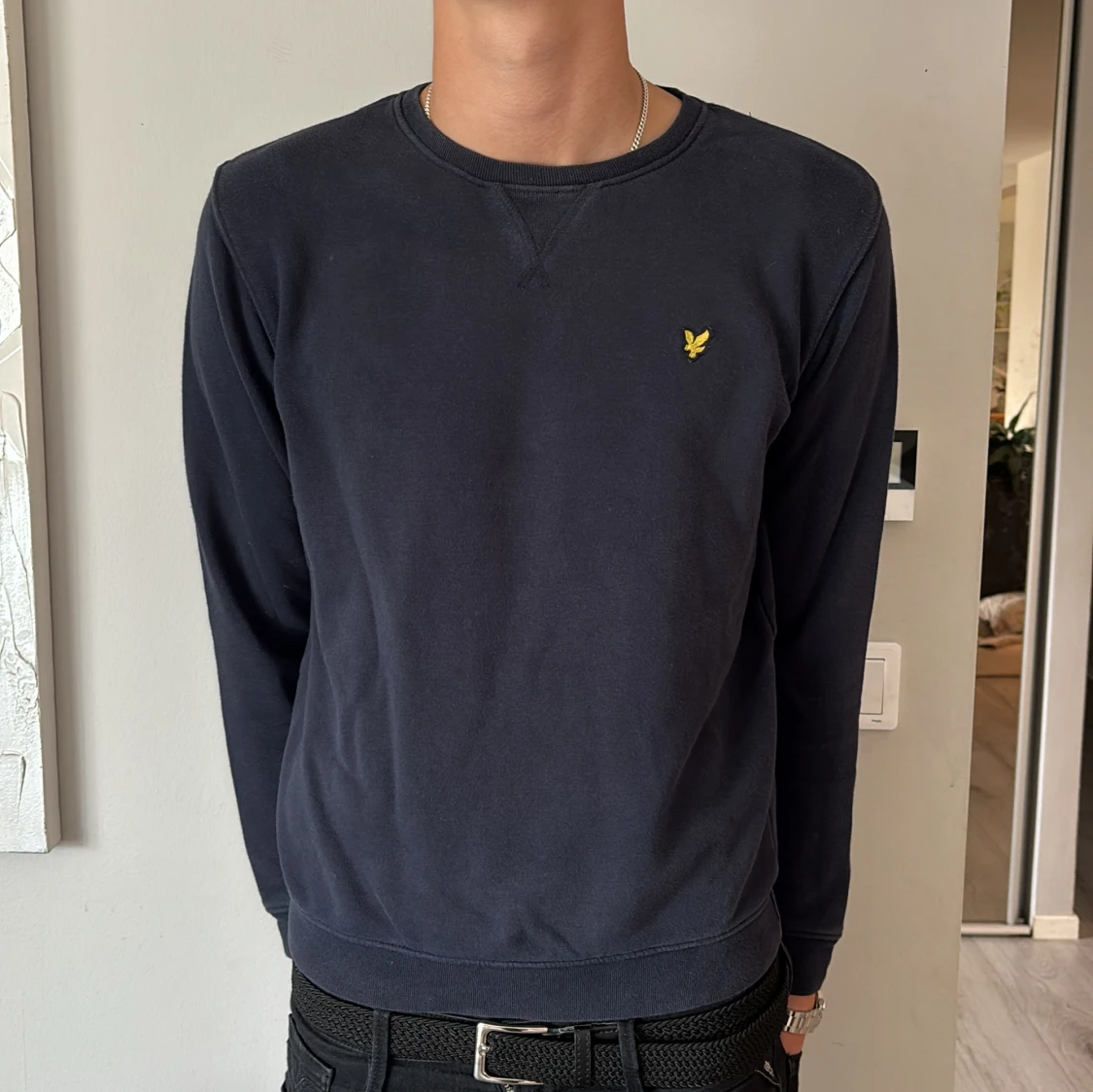 Marinblå sweatshirt från Lyle & Scott