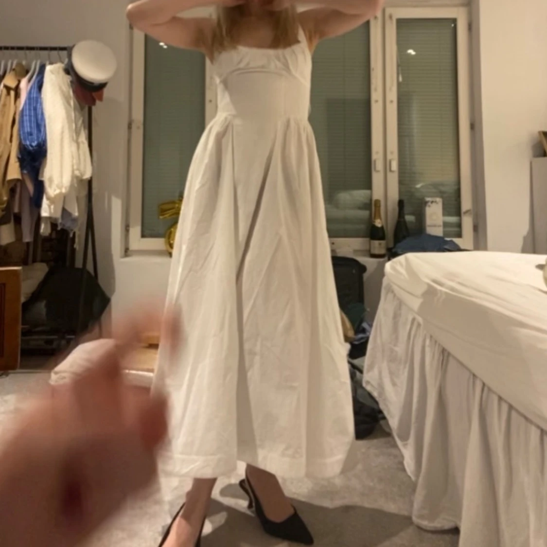 Slutsåld klänning endast testad - 1