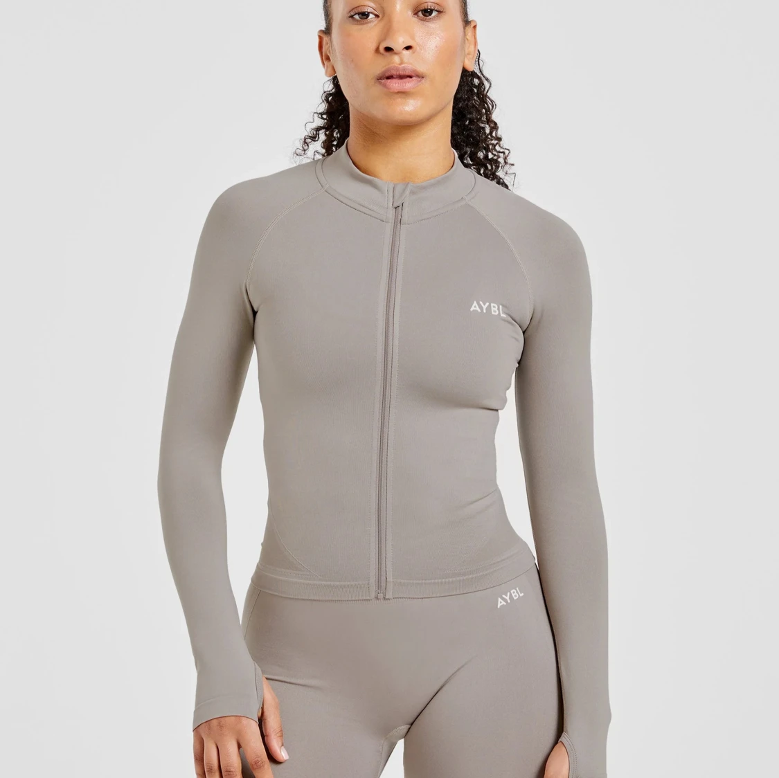EMPOWER SEAMLESS FULL ZIP JACKET taupe