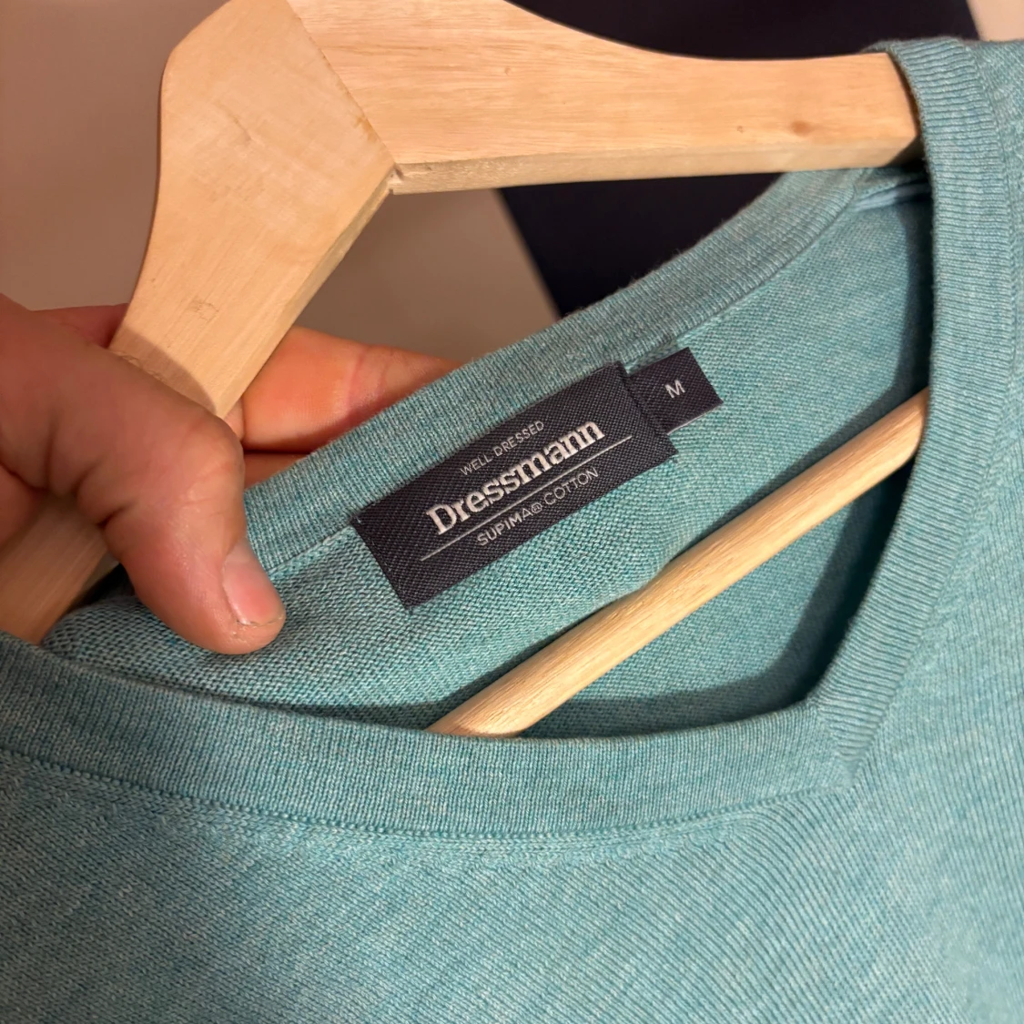 Turkos bomullströja från Dressmann - 2