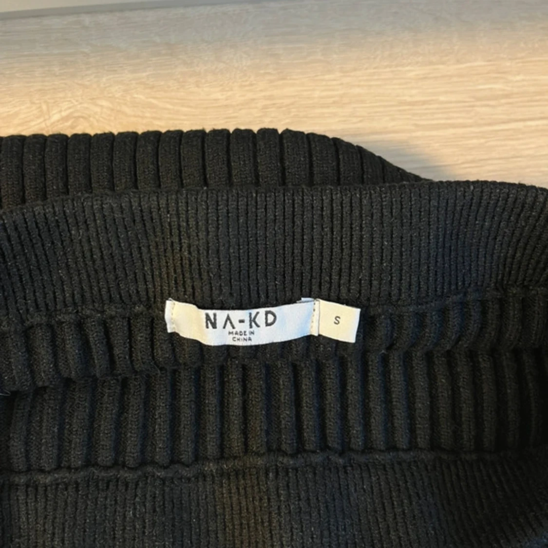 Svart ribbad långkjol från NA-KD - 1