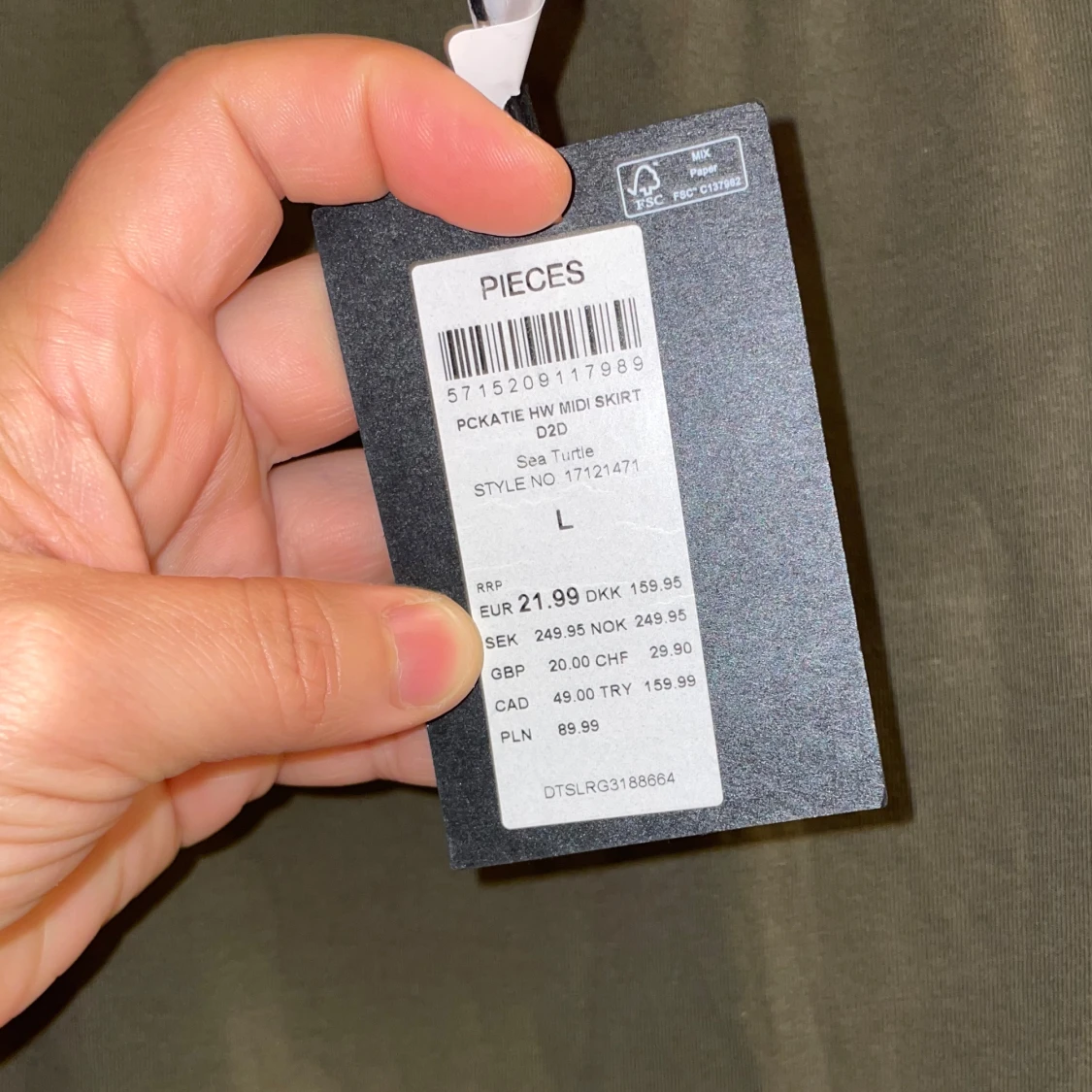 Olivgrön långkjol från Pieces - 1