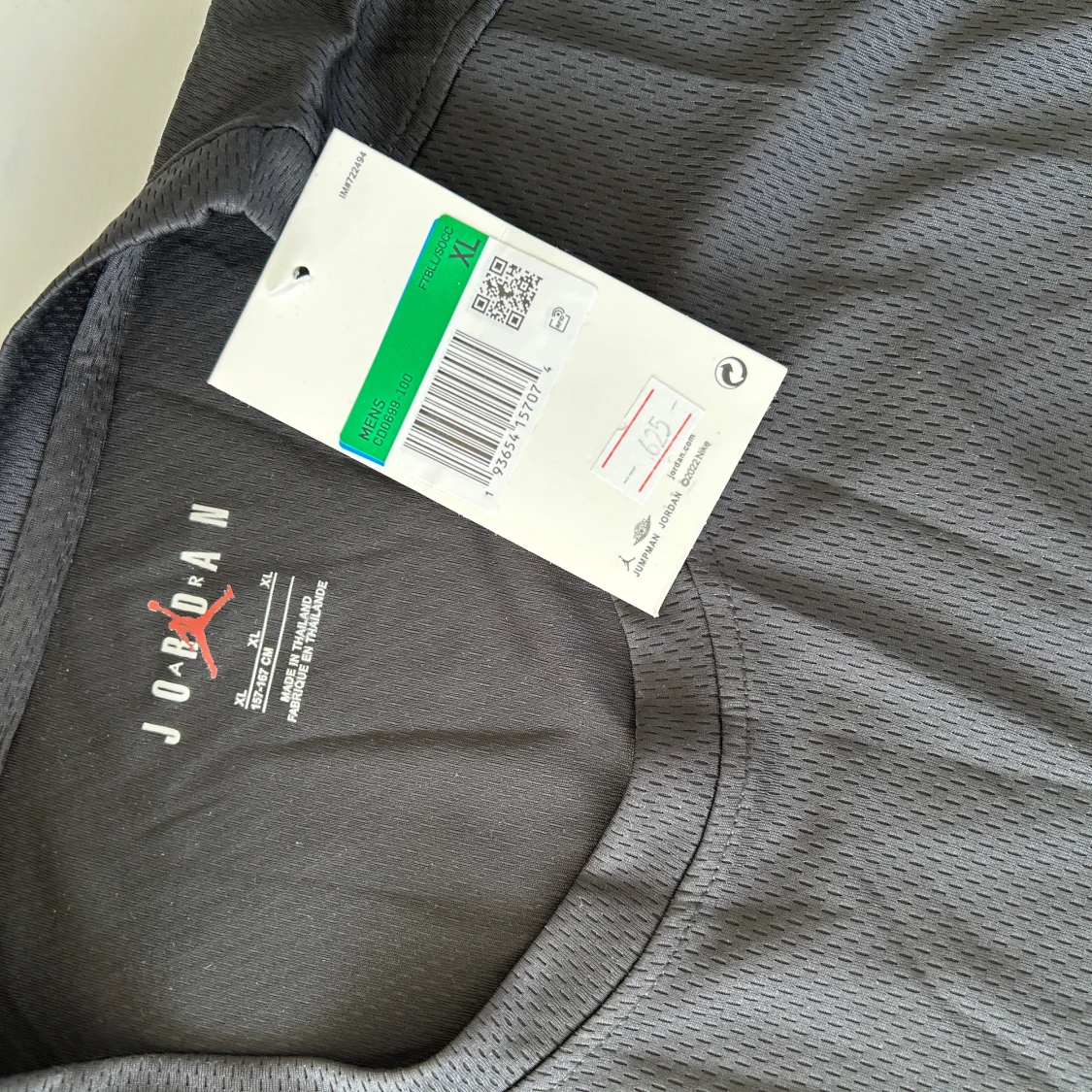 Svart kortärmad t-shirt från Jordan - 2