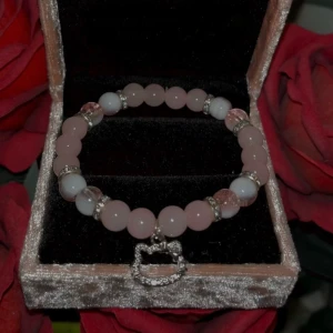 Hello Kitty bracelet - ✧༺♥༻✧