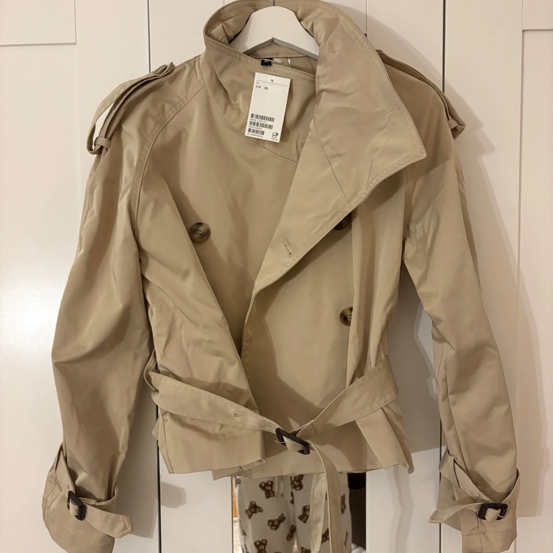 Trenchcoat med bälte - 3