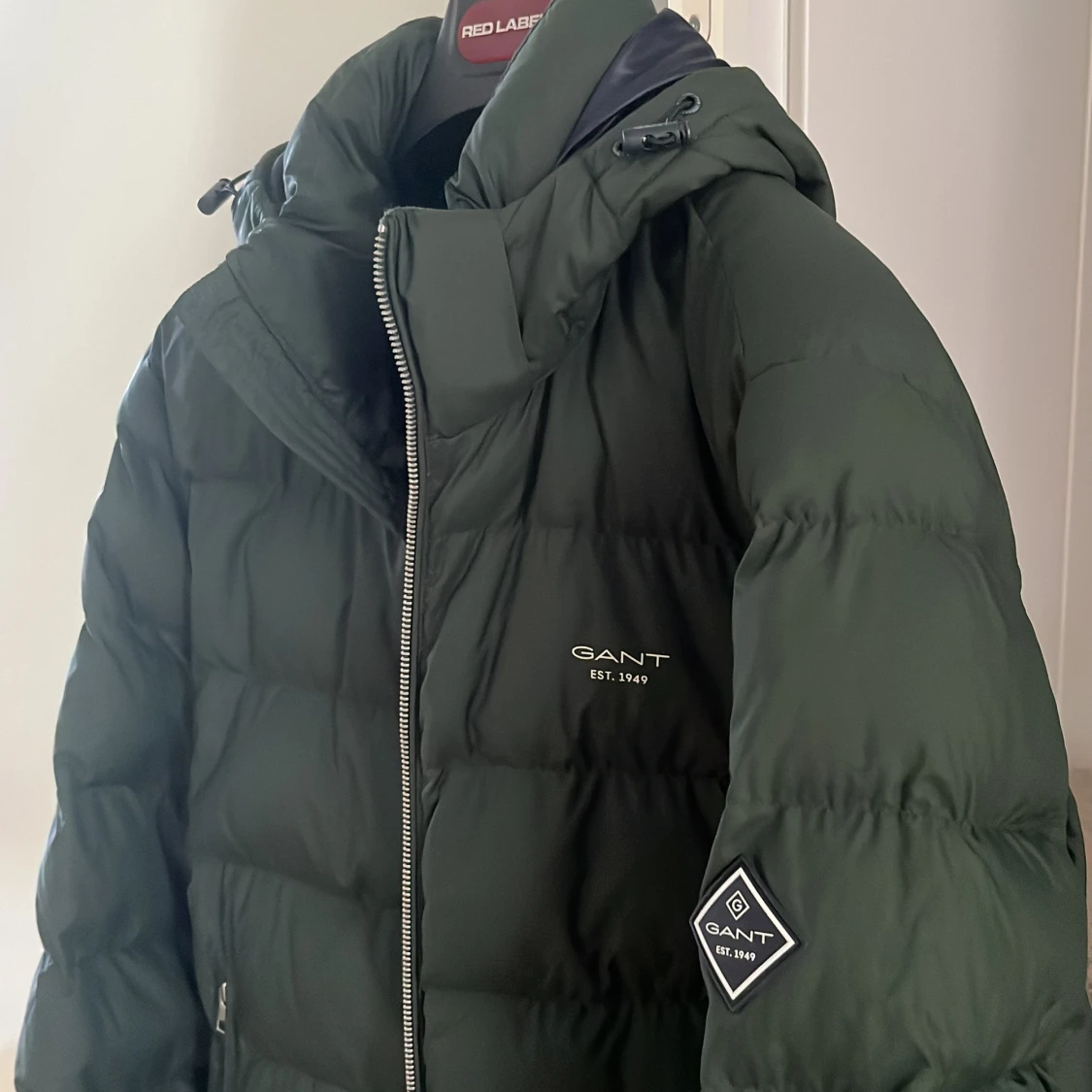 Mörkgrön pufferjacka från GANT M - 1