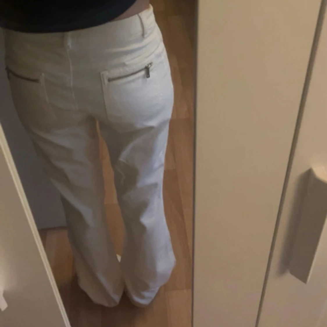 Vita bootcut-byxor från Madeleine - 1