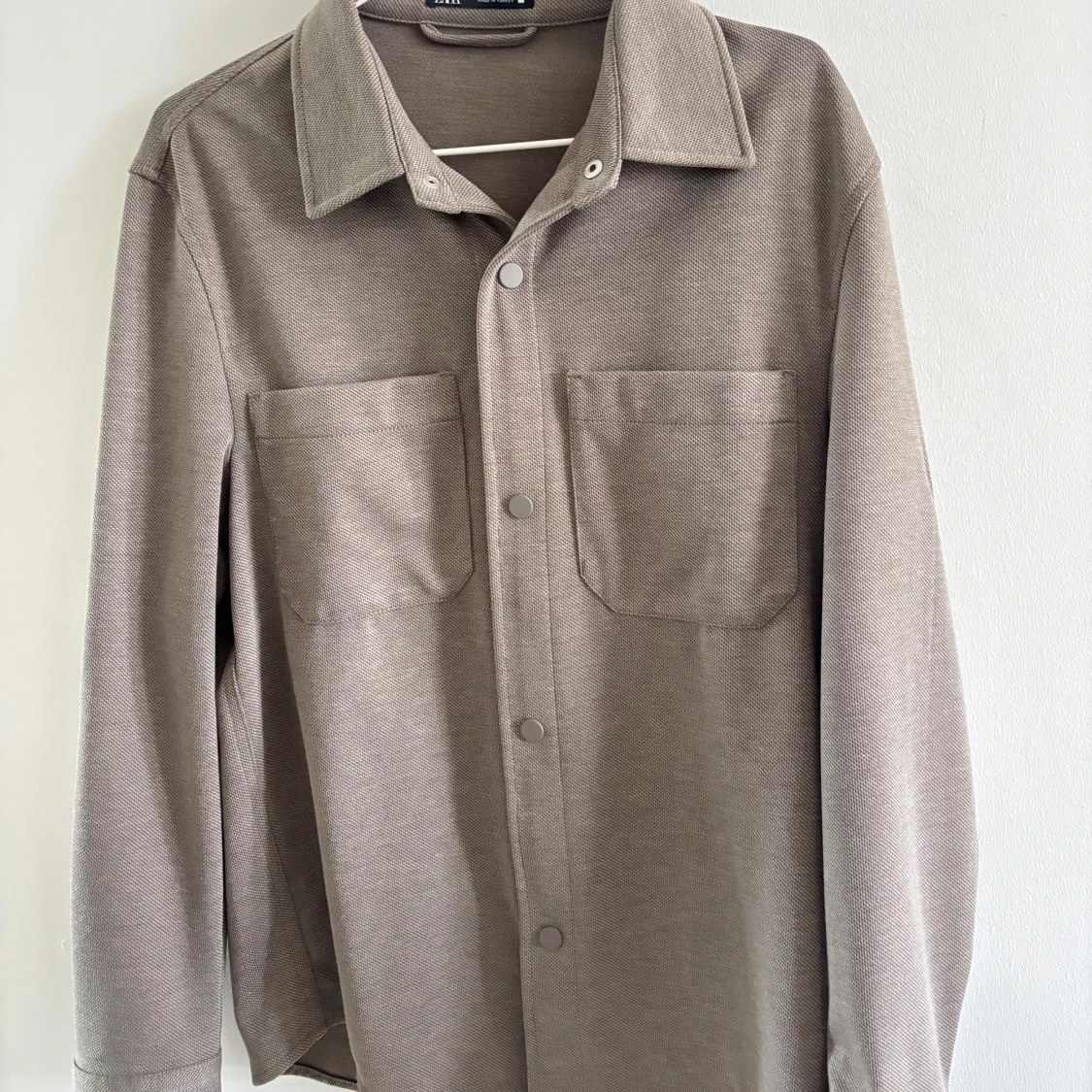 Beige overshirt från Zara