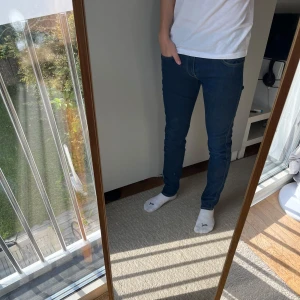 Replay anbass jeans - Tja! Säljer detta schyssta paret jeans från Replay!| Modell: Anbass| Vid minsta fråga tveka inte att kontakta mig!| Pris alltid diskuterbart!|// Nils
