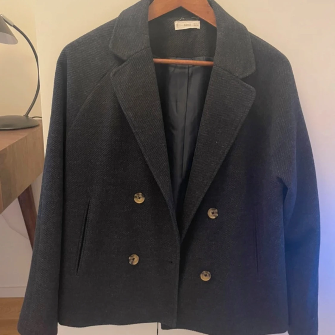 Mörkblå kappa från Mango - 1