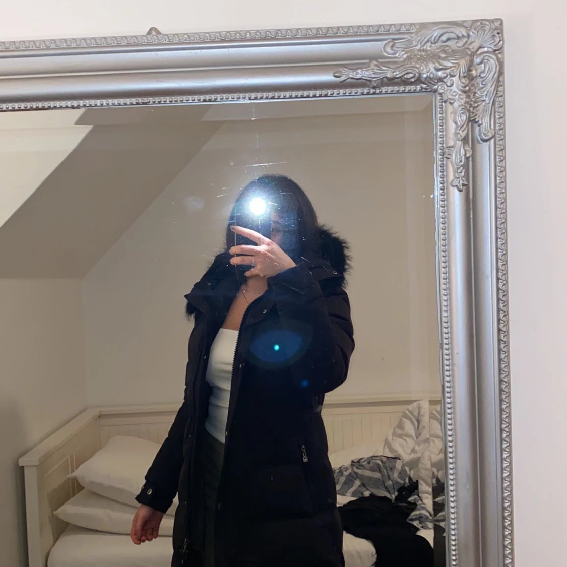 Svart lång dunjacka med huva Hollies  - 1