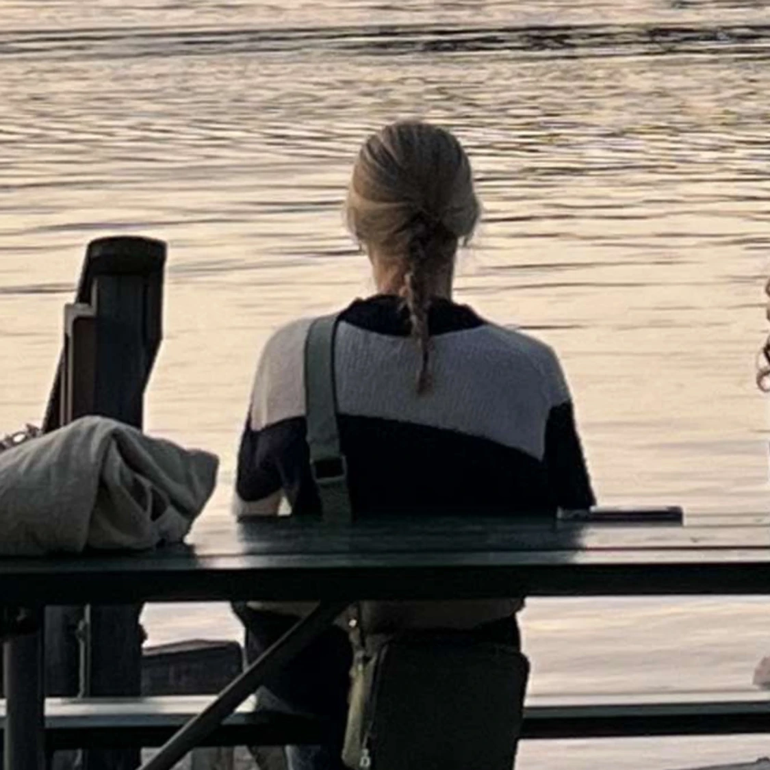 Randig stickad tröja från H&M