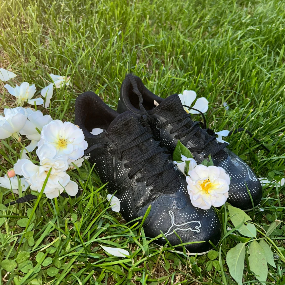 Svarta fotbollsskor från Puma