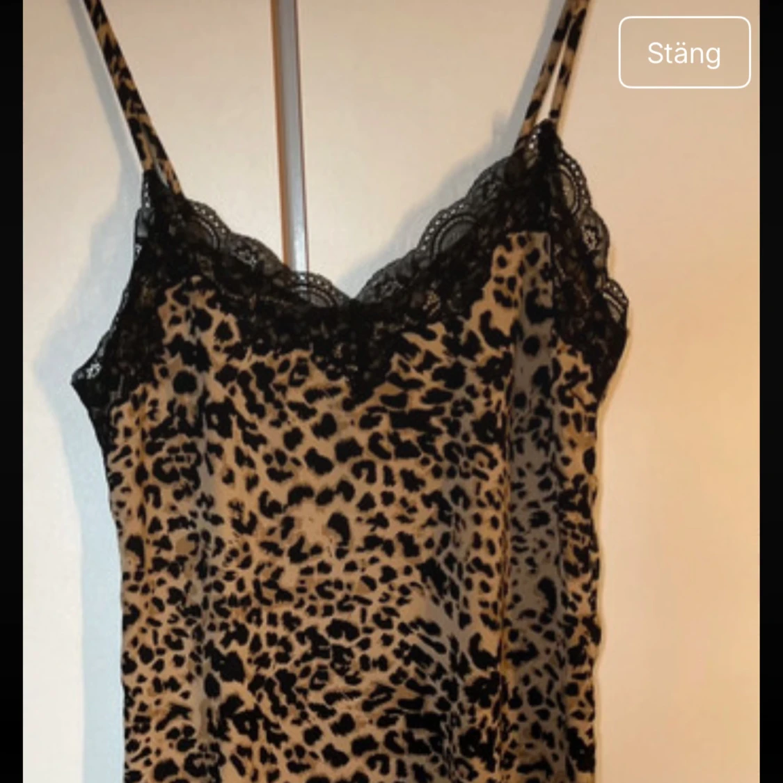 Leopardmönstrad linnetopp från Pieces