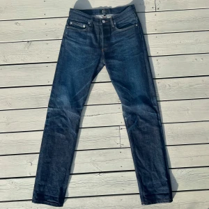 A.P.C Jeans - Tja säljer nu ett par nästintill nya A.P.C jeans i storlek W28 för endast 699kr! Pris är ej hugget i sten, hör av er i dm vid funderingar 🙌