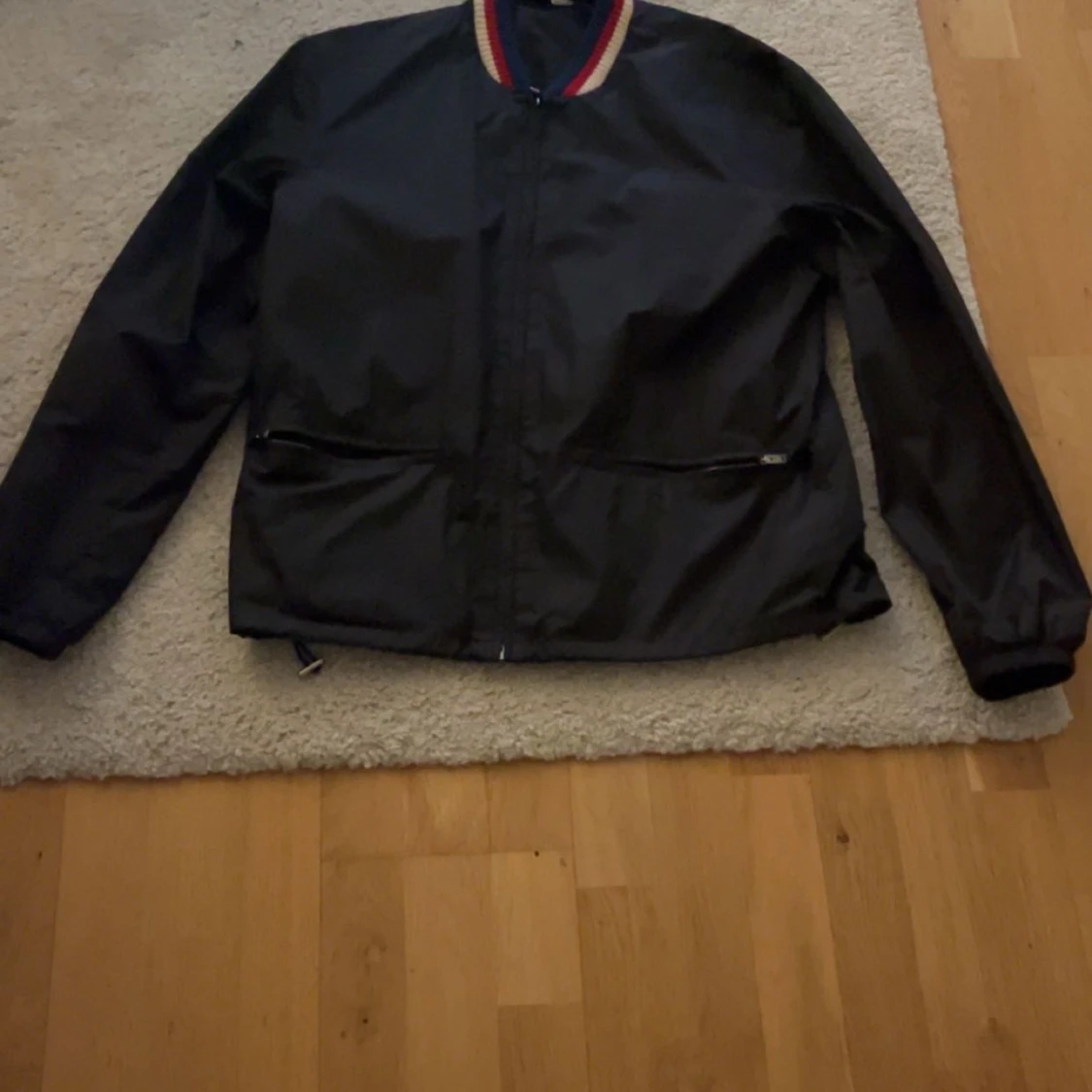 Svart bomberjacka från Gucci - 2