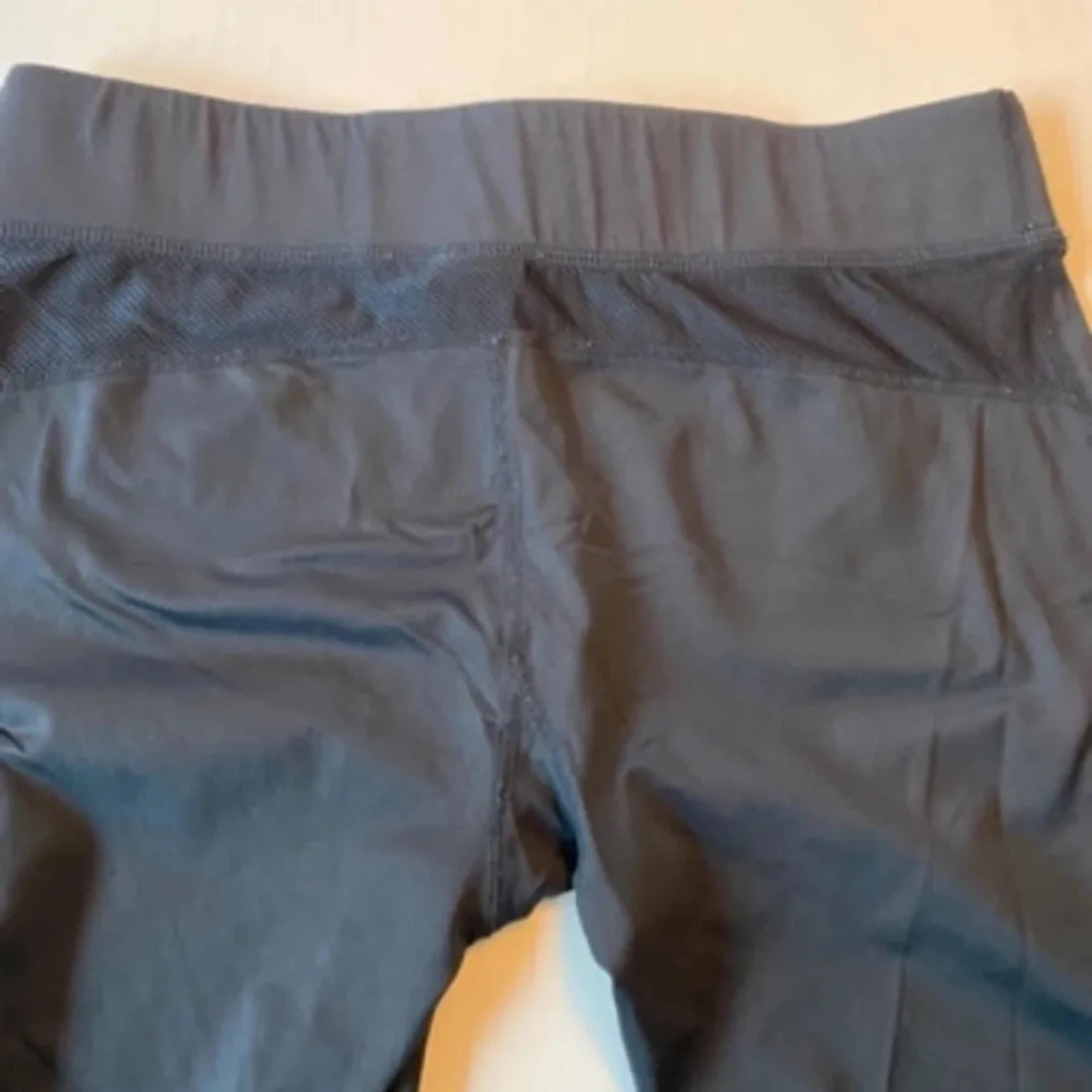 Svarta träningsleggings från Newbody - 3