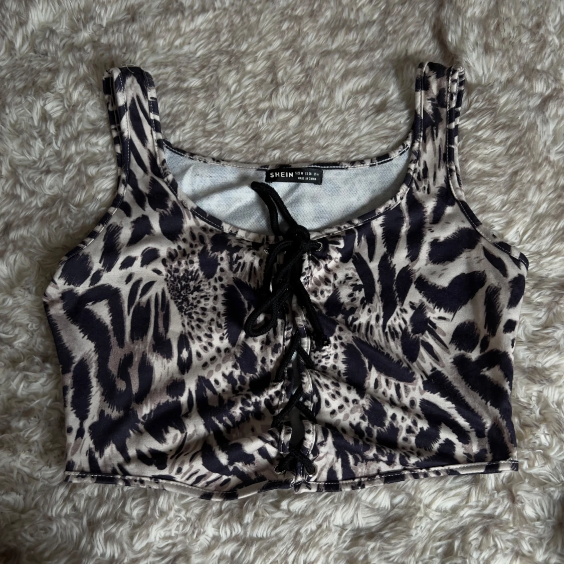 Leopardmönstrad snörad topp 