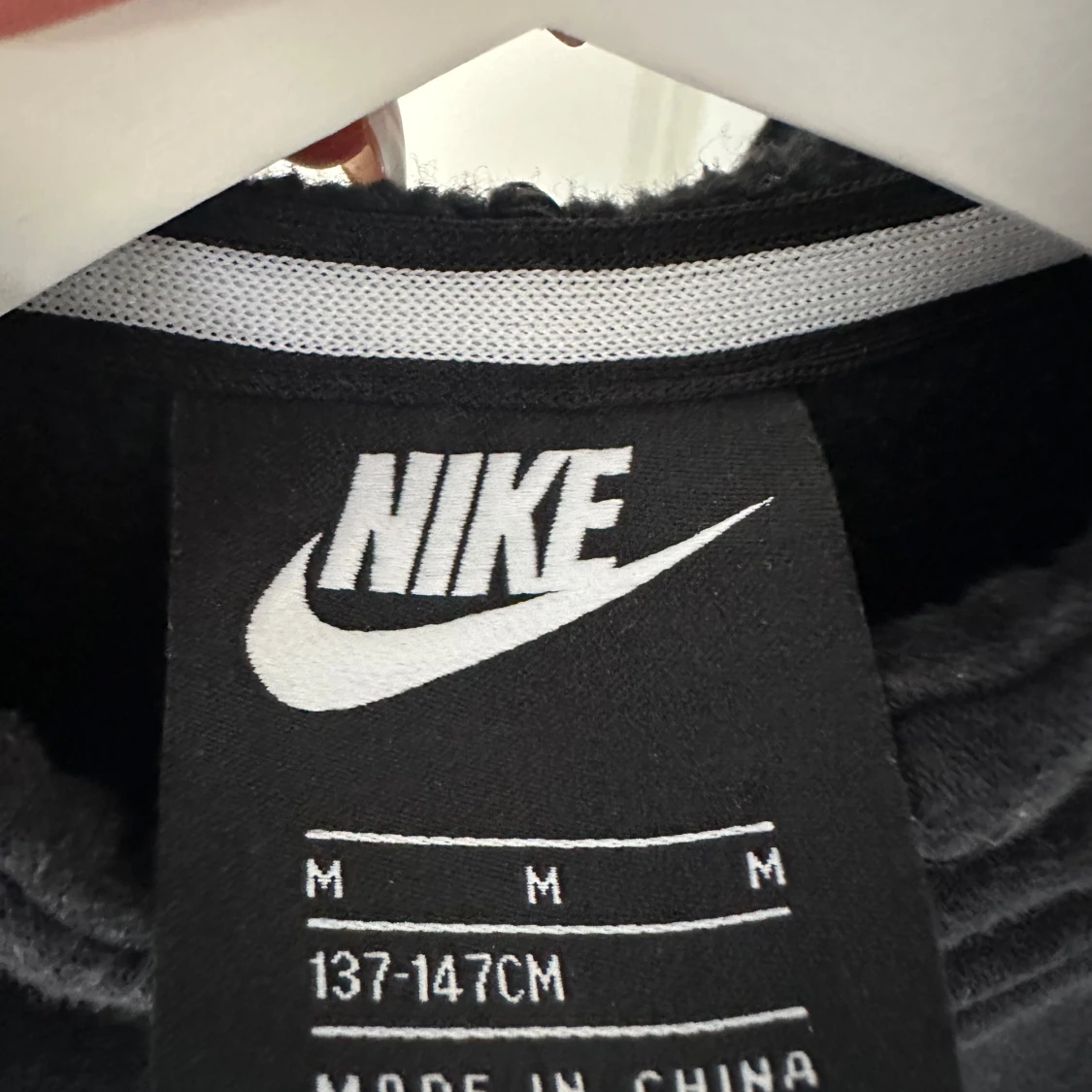 Nike Air svart hoodiejacka  - 2