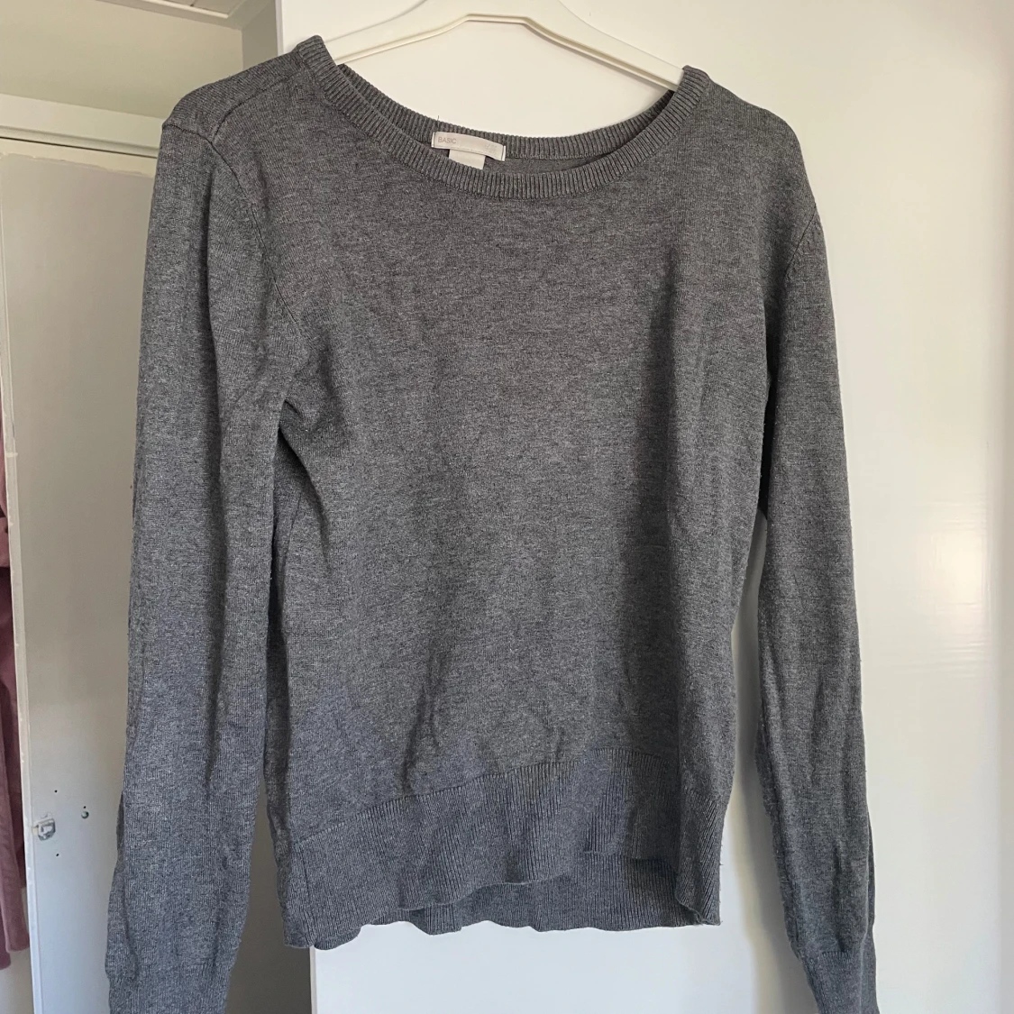Grå tröja - 1