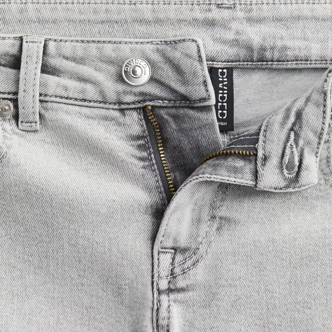 Ljusgrå bootcut jeans från H&M Divided - 1