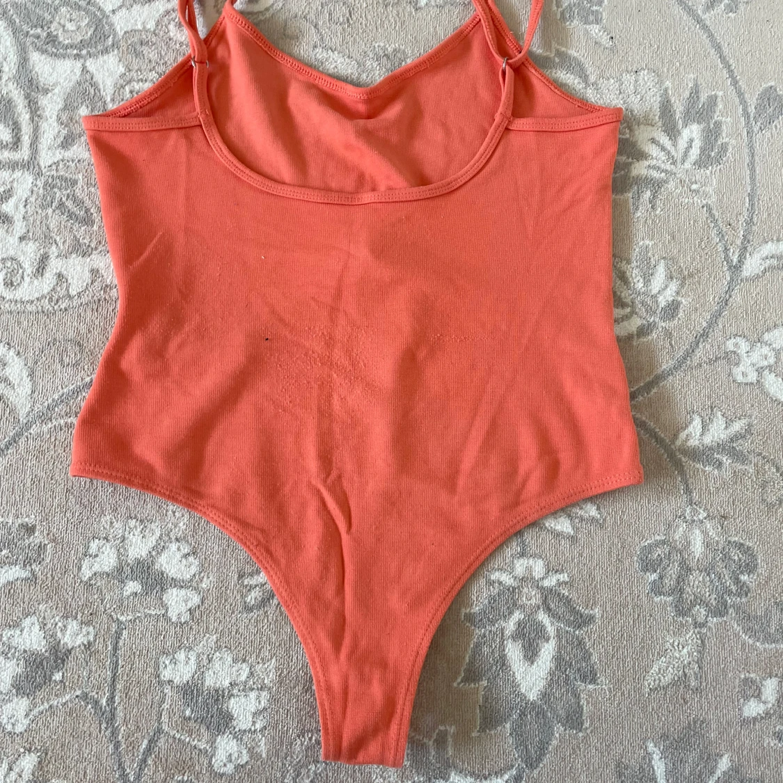 Korallfärgad bodysuit från Bluesteel - 1