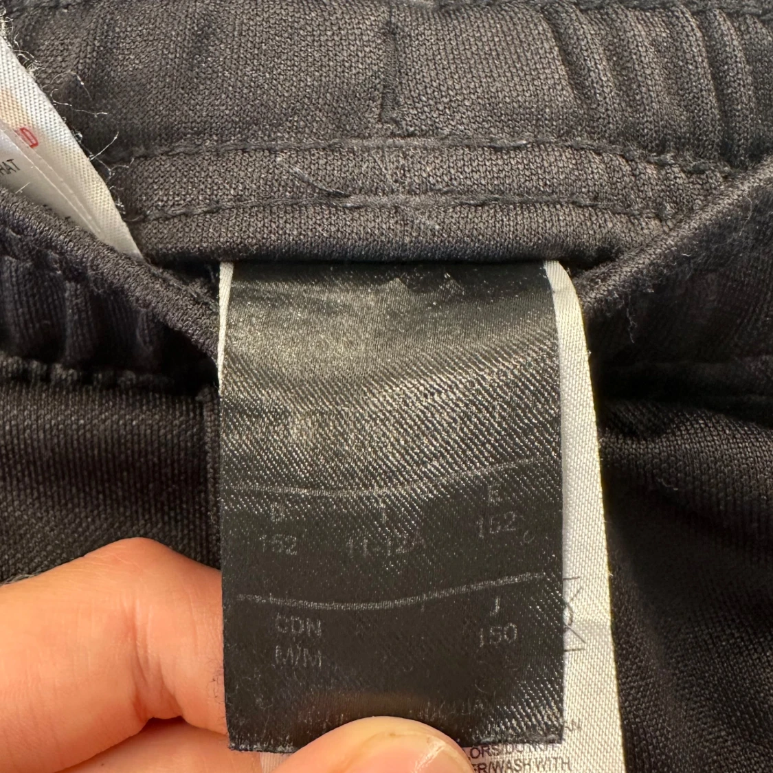 Svarta Adidas träningsbyxor med dragkedja - 4