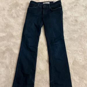 Mörkblå bootcut jeans - Snygga mörkblå byxor 😍