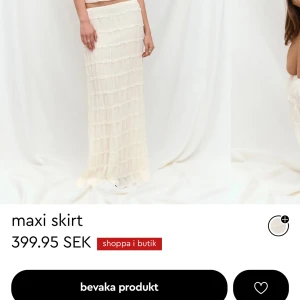 Lång kjol  - vit kjol från Ginatricot, strl S. Slutsåld online, köptes för cirka en månad sedan och är helt ny.🥰