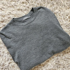 Merinoulls tröja Dressmann - En riktig najs merinotröja från Dressmann. Sparsamt använd. Storlek S. Nypris 700. Hör av dig vid minsta fundering😊