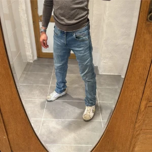 Replay jeans  - Ett par snygga jeans från Replay i storlek W30 L30 i modellen Grover 