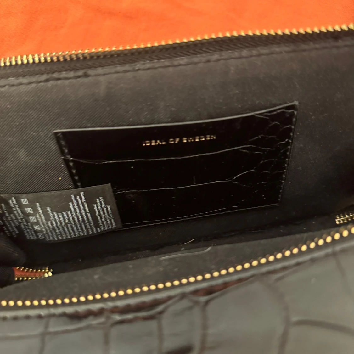 Svart axelväska från Ideal of Sweden - 4