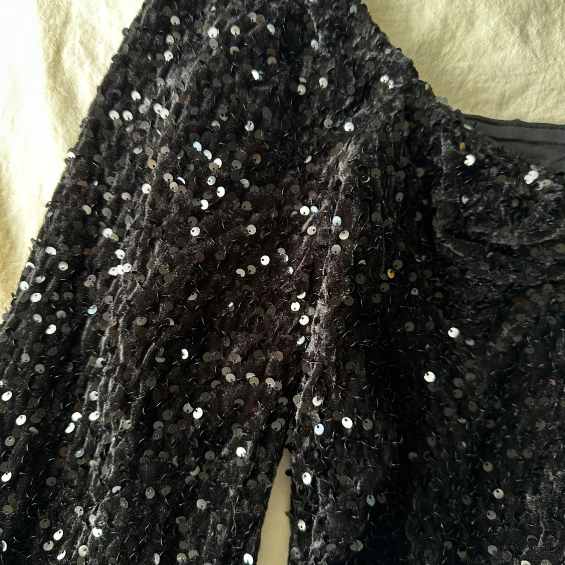 Svart paljettopp från new yorker - 1