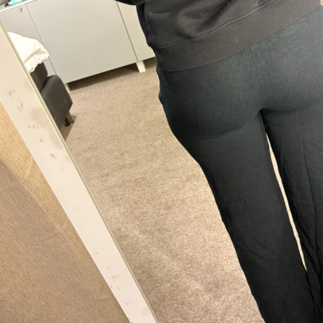 Svarta linnebyxor med snörning - 1