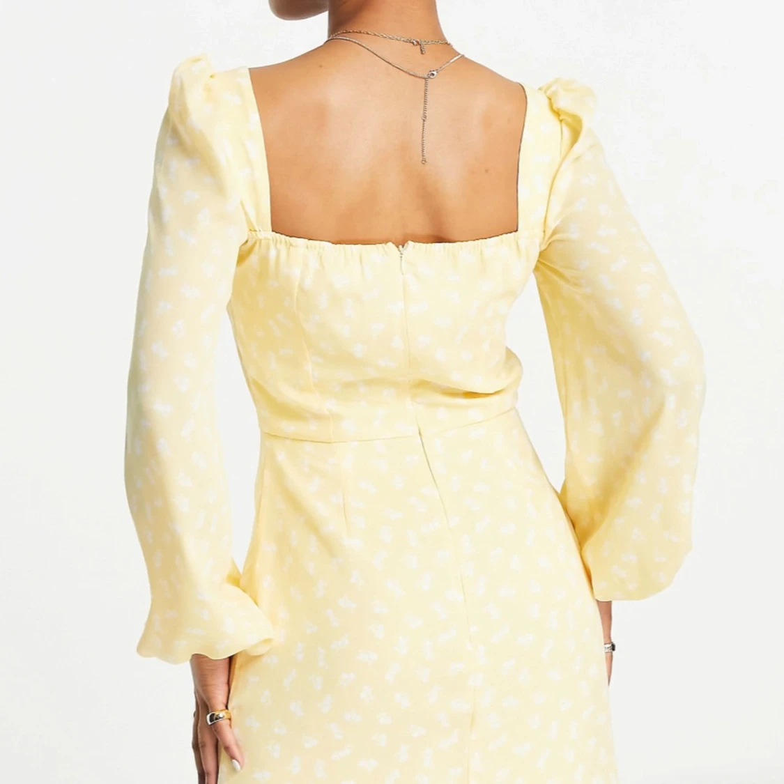 Gul blommig kortklänning  - 1