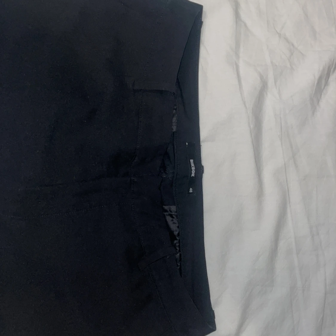 Svarta kostymbyxor från BikBok - 2