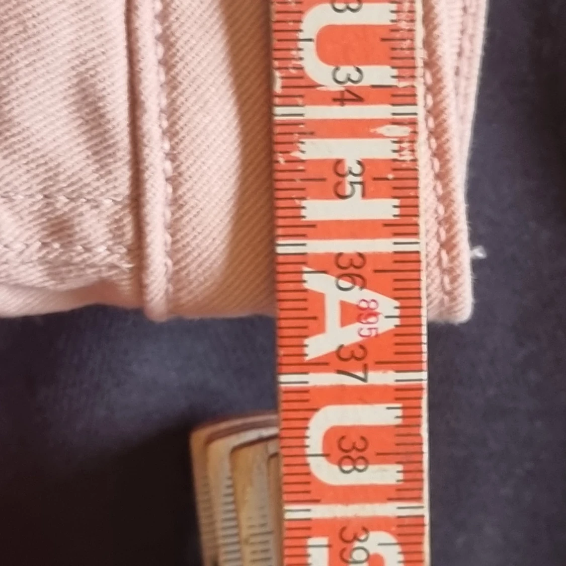 Rosa skinny jeans från &Denim - 4