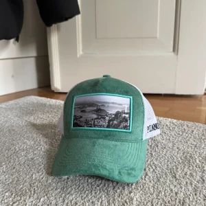 Pianotti keps  - Säljer denna super snygga kepsen från märket ”Pianotti”. Den är i väldigt bra skick och är knappt använd. 💚